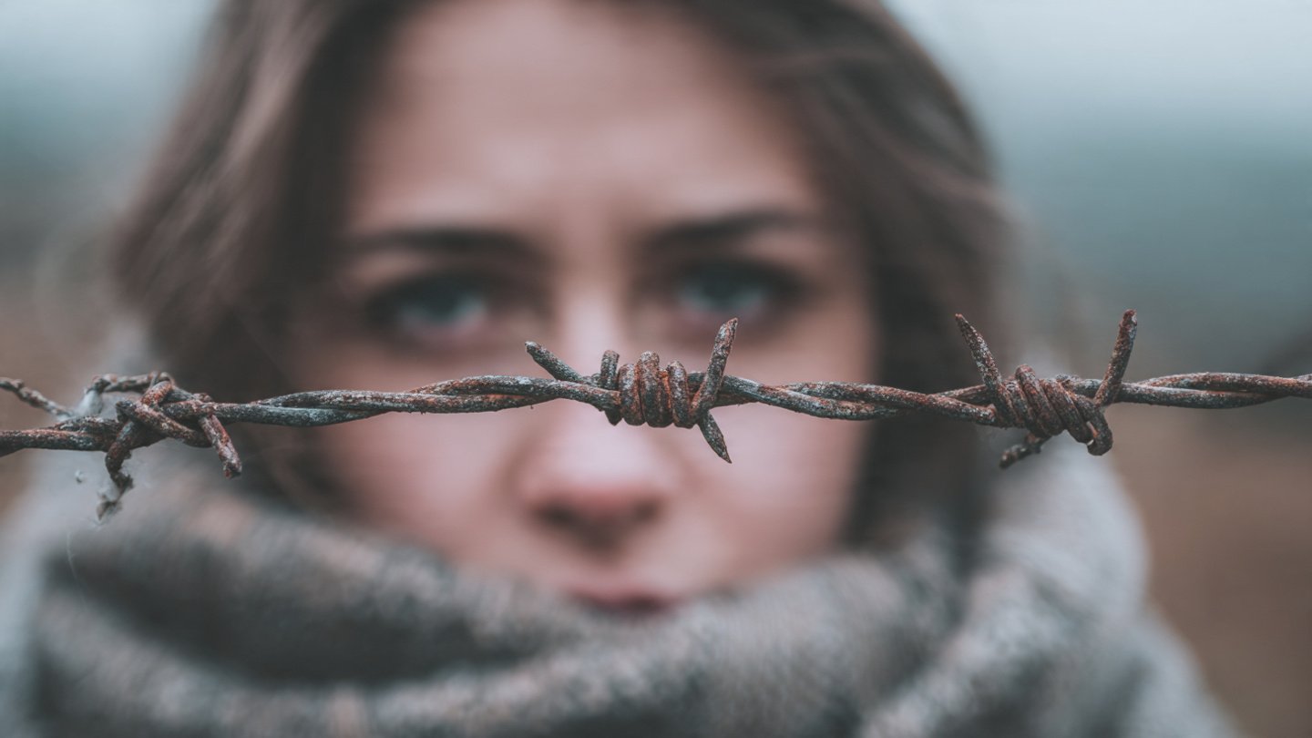 Breaking the Cycle of Toxic People and Setting Strong Boundaries